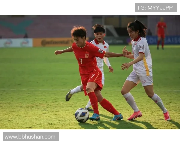 王秀英独家分享足球心得与技巧助你提升球技的秘诀与经验 王秀英独家分享足球心得与技巧助你提升球技的秘诀与经验