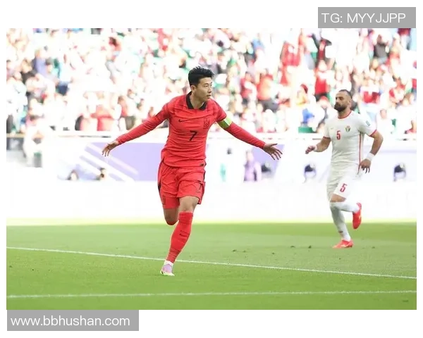 韩国酒吧内足球明星醉酒狂欢视频引发热议网友热评不断 韩国酒吧内足球明星醉酒狂欢视频引发热议网友热评不断